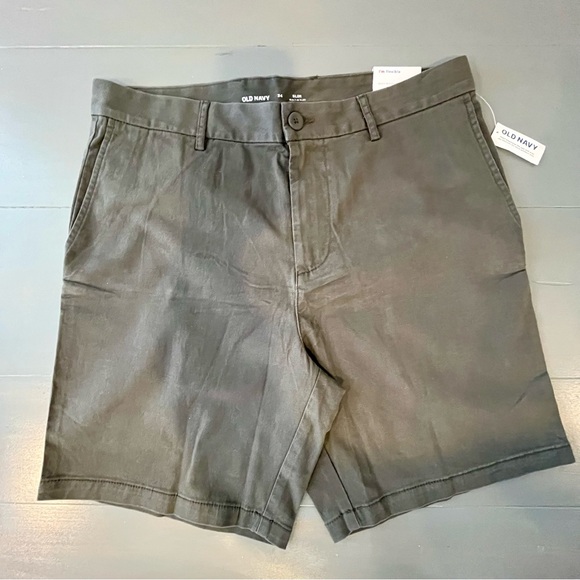 NWT Old Navy Slim Built In Flex Shorts. 34 & 8” Inseam - Men’s Smoky Black - Picture 5 of 6